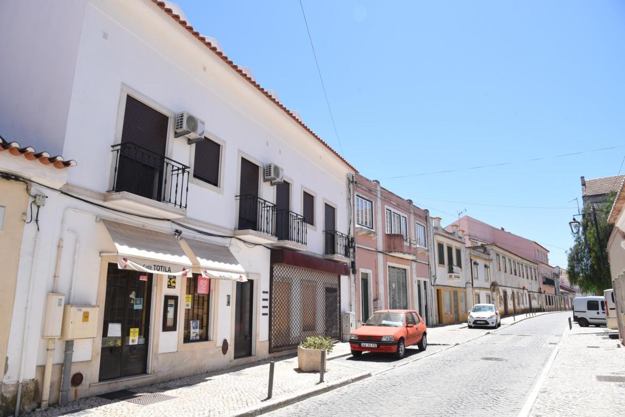 Flor Da Primavera - Residencial E Apartamentos Azambuja Bagian luar foto